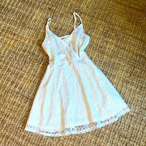 Mossimo Supply Co. cream lace fit n flare summer dress sz says M fitsL stretch